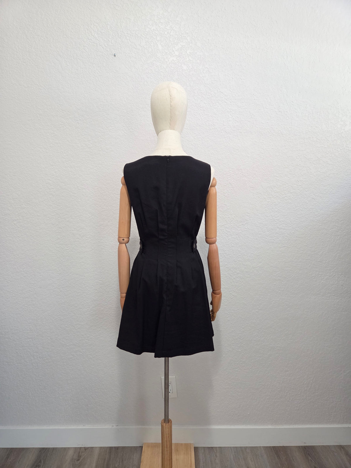 DRESS 001 — Mini Edition